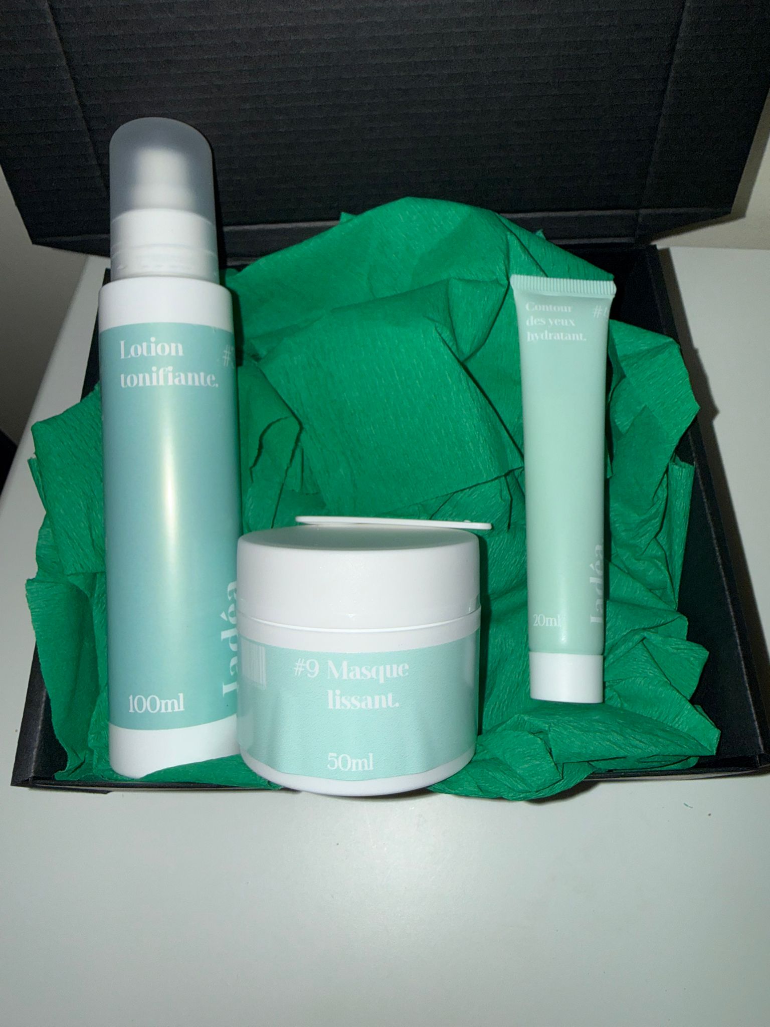 coffret soin visage hydratant Jadea