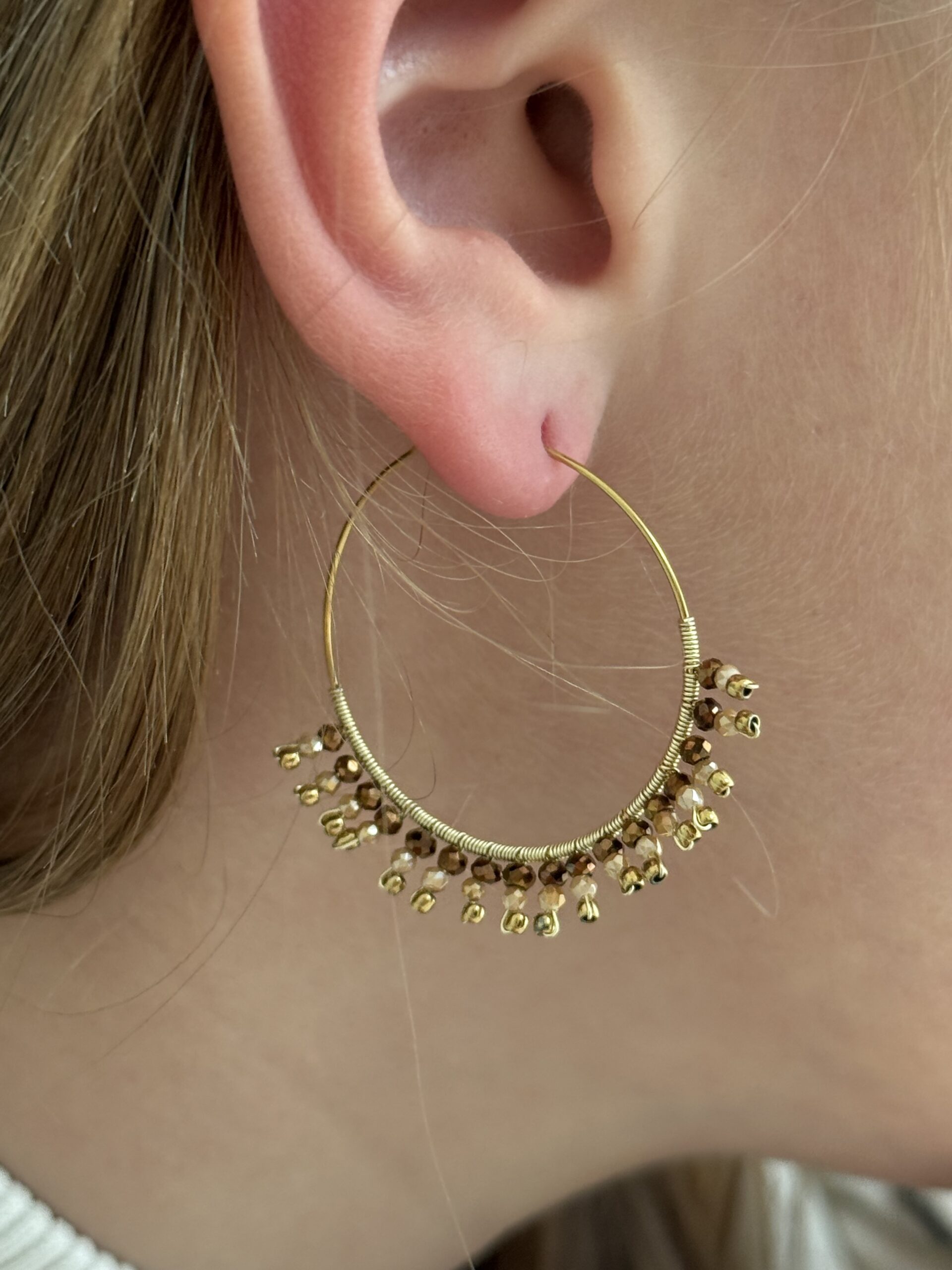 Créoles dorées et marrons